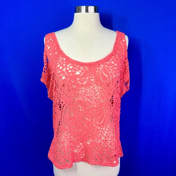 🔥2/$10 Coral Crochet Cold Shoulder Top - Picture 1 of 8